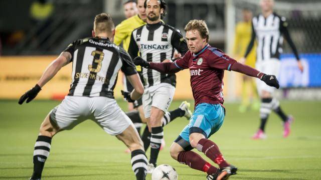 时刻挺身而 时刻挺身而