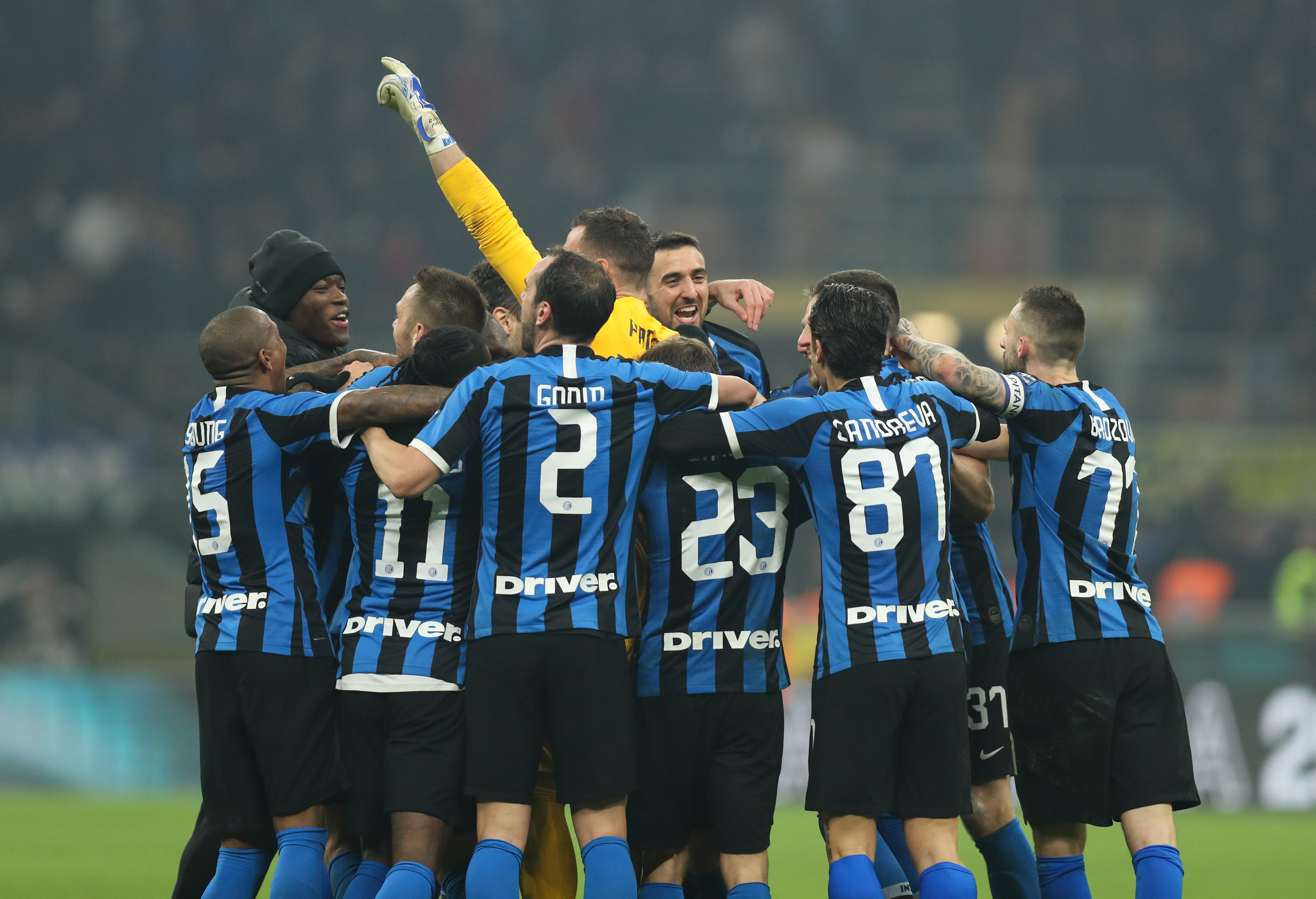 被持续压低 被持续压低